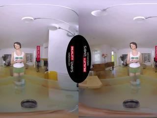 RealityLovers- Pizza babe Monika VR sex movs