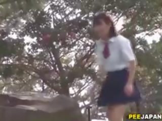 Asyano schoolgirls tinklin