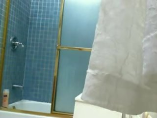 Tajemnica kamera w prysznic