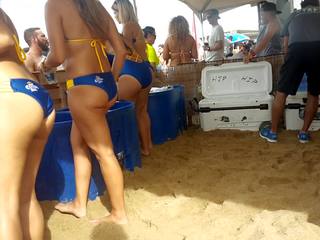 Excelente modelos incrível cu em o praia parte 1