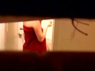 妹妹 抓 在 浴室 - 間諜攝像機