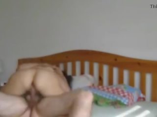 Spying my mom cumming on pénis her darling